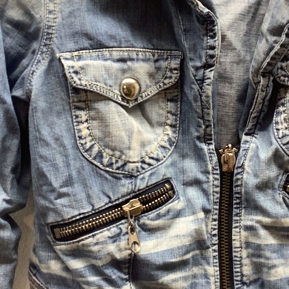 Celebrity Pink Size Small Light Blue Crop Jean Jacket. Preloved - Picture 3 of 8